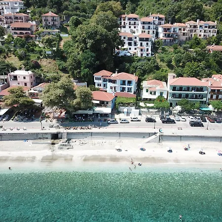 Anesis Hotel 2*