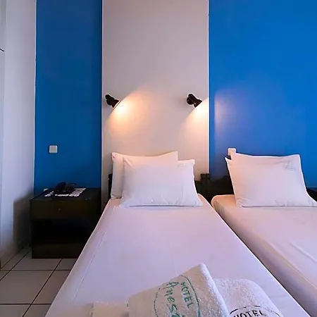 Anesis Hotel 2*